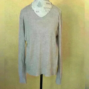John Varvatos Women’s Lightweight Tan Sweater With Gold Threading Size Large EUC